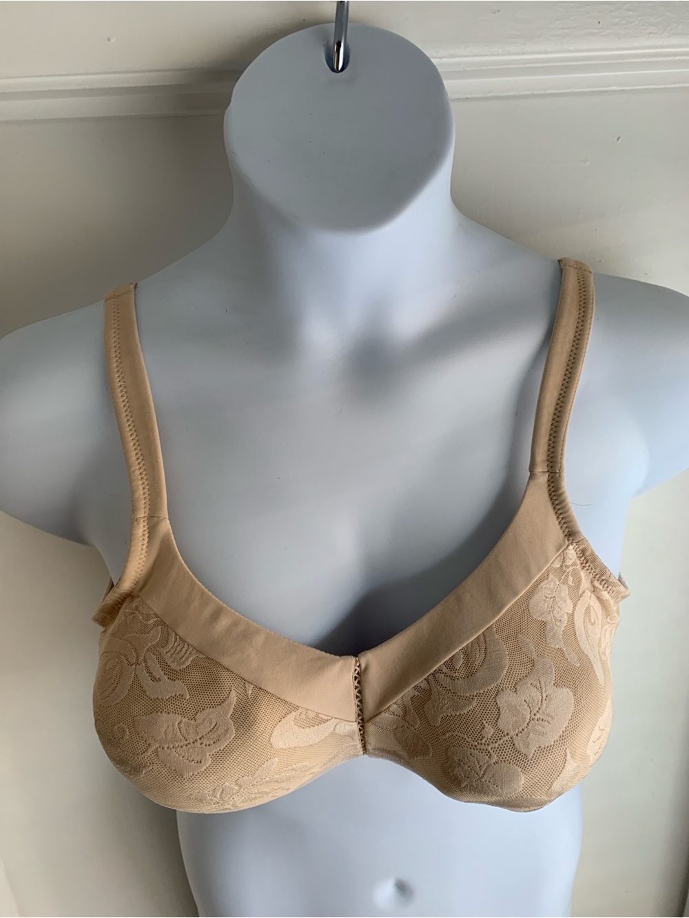 Wacoal Awareness Full Figure Seamless Wire Free Bra Size  40D - Picture 4 of 6